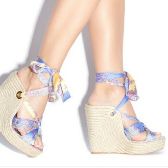 Shoedazzle platform wedges - Picture 2 of 8